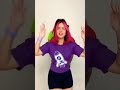de cabelo rosa câmera na mão...