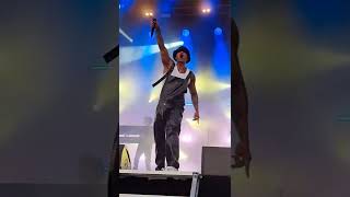 Burhan G - Kærlighed &amp; Krig (Wonderfestiwall 220818) @burhang_DK