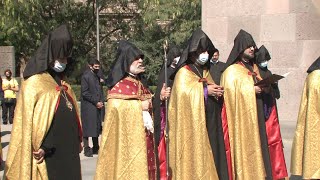 Ս. Էջմիածնում աղոթք բարձրացվեց Արցախի անսասանության, ԶՈՒ ամրության ու հայրենիքի խաղաղության համար