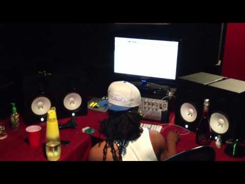 Ray Dinero #Str8CashNoChecks