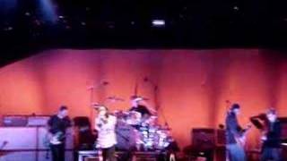 Pearl Jam - Unemployable- Complete Song Hartford 2006