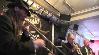 Toot, Toot, Tootsie! / FRAZZES NEW ORLEANS STOMPERS