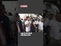 Bharat Jodo Yatra Rahul Gandhi के पास दौड़ती आई महिला देख�