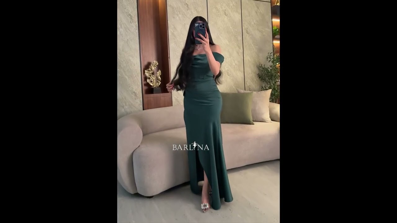 فستان سهرة اخضر بتصميم كورسية وفتحة امامية - XXL