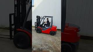 Eladó Toyota FD25 dízel targonca - Kép 4 | Machineryline HU Toyota FD25 dízel targonca | Kép 4 - Machineryline