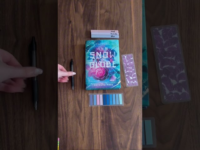 Vídeo relacionado con The Snow Globe (English Edition)
