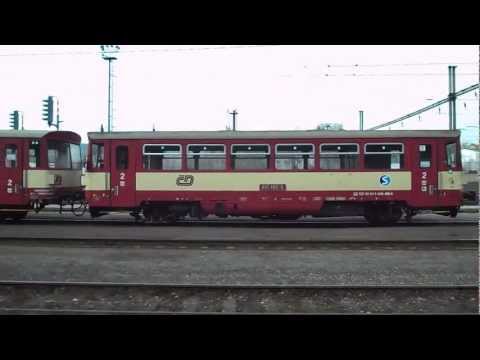 Příjezd a odsun části vlaku Os 17614 - Chomutov, 8. 4. 2013