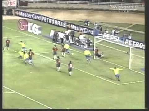 2004 (July 8) Brazil 1-Chile 0 (Copa America).mpg