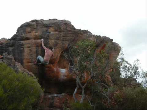 Rocklands Bouldering( Hole in One F7c+)