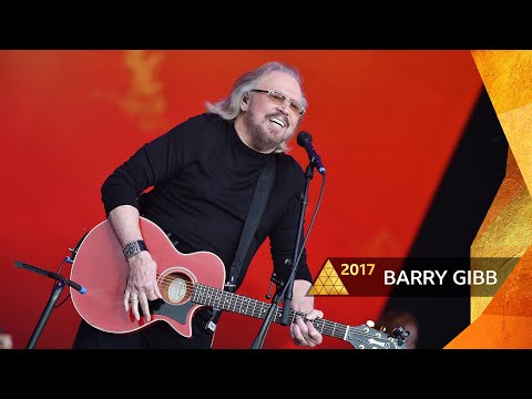 Barry Gibb - Stayin' Alive (Glastonbury 2017)