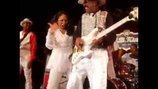 Larry Graham & Graham Central Station-The Jam & Thank You (Falettinme Be Mice Elf Agin)