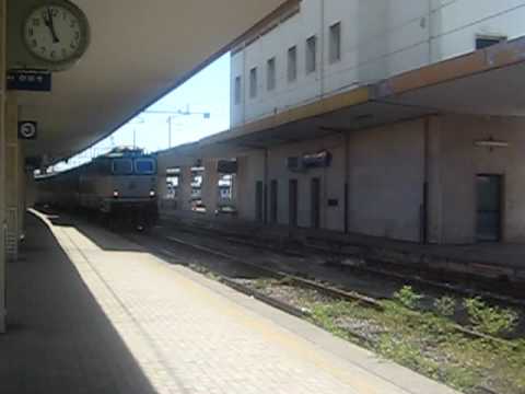 espresso 1941 TORINO PN - SIRACUSA in arrivo a catania con 15min di ritardoE656-095