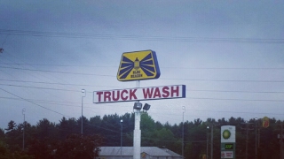 how to get a truck wash at the blue beacon