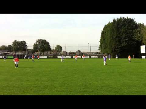 Blauw Wit'81 D3G - FC Engelen D3 (19-10-2013)