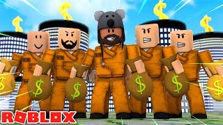 Jailbreak Train Robbery Gone Wrong In Roblox Free Online Games - robbing the bank with atvs roblox jailbreak youtube