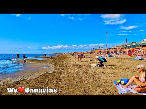 The famous Boardwalk and the Beach of Playa del Ingles | We❤️Canarias