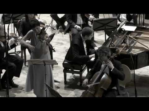 B  Martinů Concertino for piano, violin, cello and strings H 232