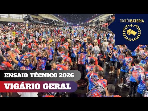 Bateria da Vigário no ensaio técnico para o carnaval 2026