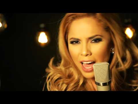 APENAS 20 - ERIKA VIDRIO