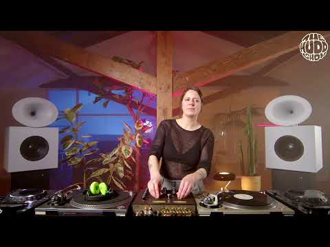 Cinthie | themuddshow