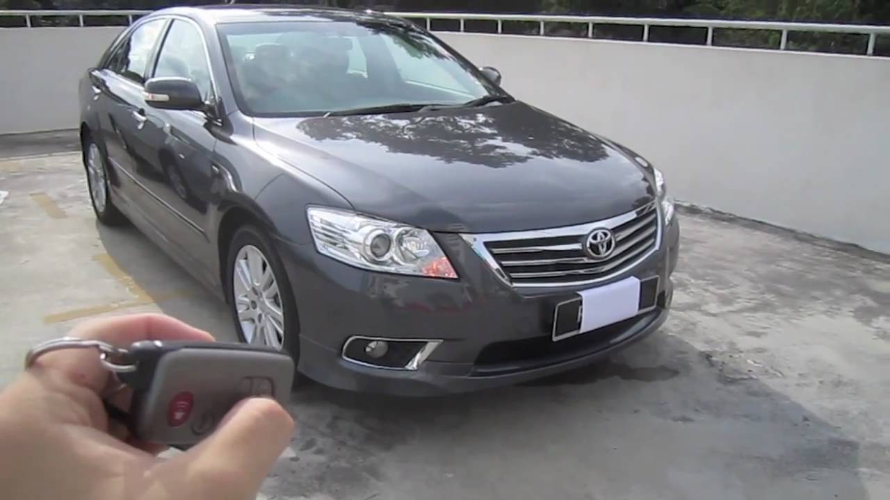 2010 Toyota Camry 2.4V Start-Up and Full Vehicle Tour