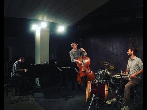 Danny Green Trio - Lemon Avenue