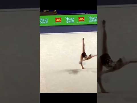 София Раффаэли мяч!!! Новое упражнение😍