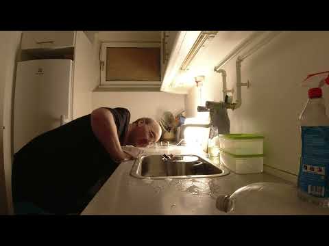 MongoTV_9364 - Del 4 - POPPER POPCORN TORSDAG MIDNAT I 30 GRADER VARM LEJLIGHED OG SNAKKER