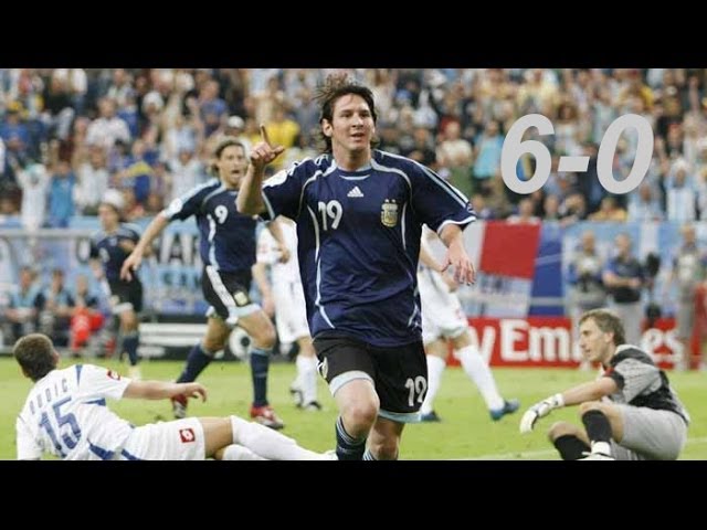 Lionel Messi mencetak gol terakhir Argentina ke gawang Serbia dalam Piala Dunia 2006.