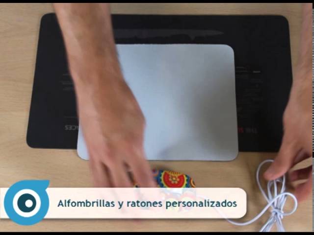 Vídeo relacionado con Tenvinilo | Alfombrilla Ratón Personalizada Gaming | Imagen y Texto | Accesorios Ordenador | Regalo Original | Antideslizante | Impermeable | Lavable | Ecológica | 90x40cm | Fabricado en España