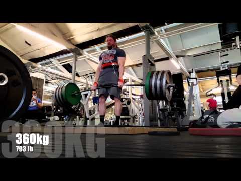 400kg / 881lb deadlift at 100kg / 220lb bodyweight PB