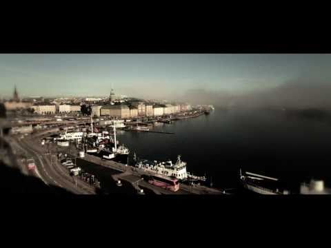 Ett dimhöljt Stockholm en vacker septembermorgon 2010. Timelapse med en Canon 7D.