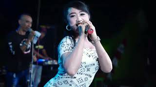 Download lagu OJO DIBANDINGKE RIKA AZZA - NEW MORENZA HAPPY PARTY PUTU SISMAN | JNC AUDIO mp3