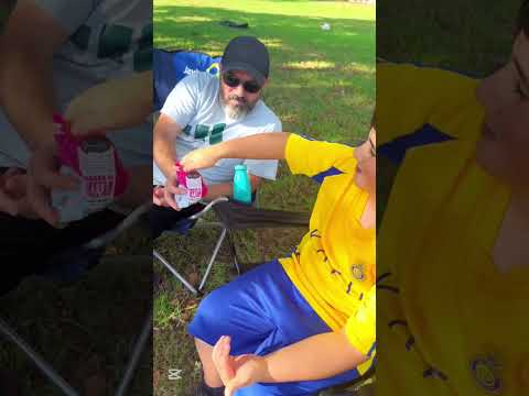 يوم كامل باللون الزهر ل كريم 😂