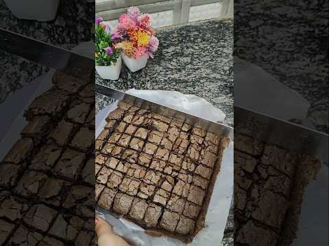 😭நான் தான் உங்ககிட்ட  🥺மாட்டிகிட்டேன் #shorts #trending #viralvideo #ytshorts #brownie #cake #food