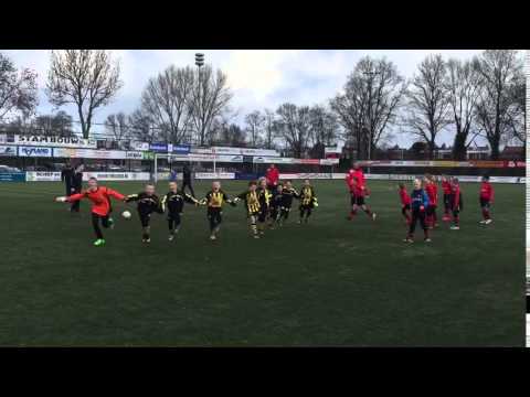 Nieuwerkerk F1 - Wilhelmus F1 - Juichen na de overwinning