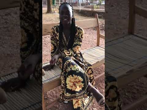 Maïmouna Soumbounou imite Oumou Sangaré