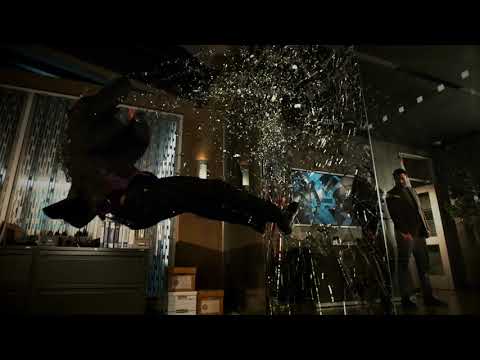 Lucifer S05E08 - Maze kicks Lucifer through the glass