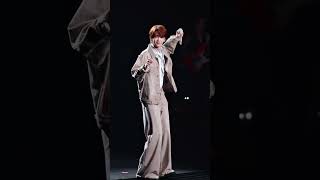 Download lagu 贪恋怀抱温度 心动依旧炽热🎶王赫野LIVE版 「别让爱凋落」 mp3