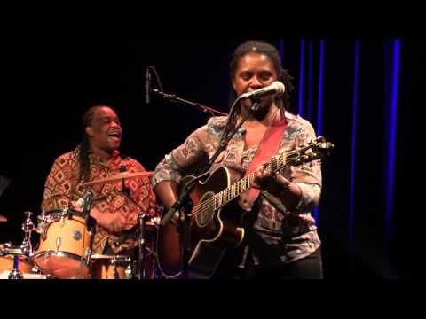 RUTHIE FOSTER  - RICHLAND WOMAN BLUES (Mississippi John Hurt) @ CC DE KOLLEBLOEM, PUURS - 18/03/16