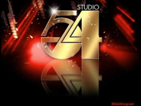 Lydia da Rocha (aka Lyya Rokk) mixing at "Ladies In The Disco City Part 2"