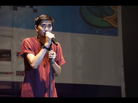 Sheila On 7 - Hujan Turun ( LIVE ) at Jakcloth Summer Fest 2017