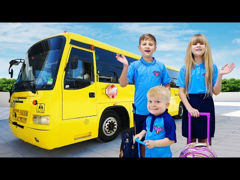 El primer día de escuela de Oliver | Diana y Roma en español