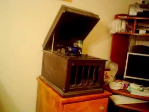 THERE MUST BE LITTLE CUPIDS IN THE BRINY