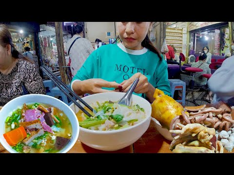Noodle Soup With Fried Flatten Fish And Beef - Yummy & Healthy Breakfast @ Boeng Tompon Market