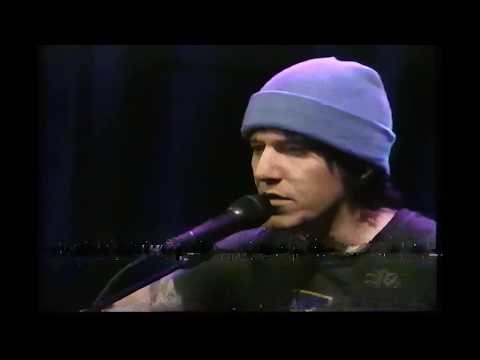 Elliott Smith - Miss Misery (Live On Late Night With Conan O'Brien)