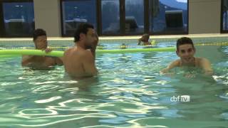 Acompanhe o treino na piscina de parte da equipe