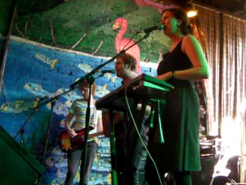 2009 03 19 SxSW 13 Loney Dear+WP