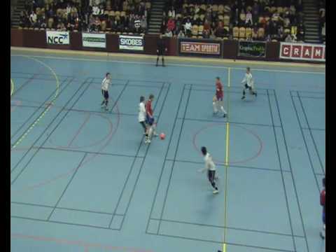 Gruppspel ÖIFC Borens IK C - Mjölby Södra Del 1.wmv