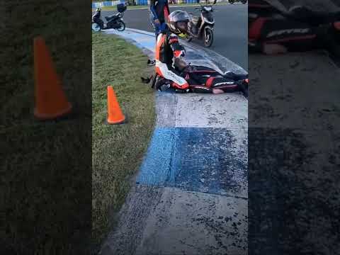 Mickey Mazo Motor crash accident @ Clark Honda Fireblade. Get well Soon🙏